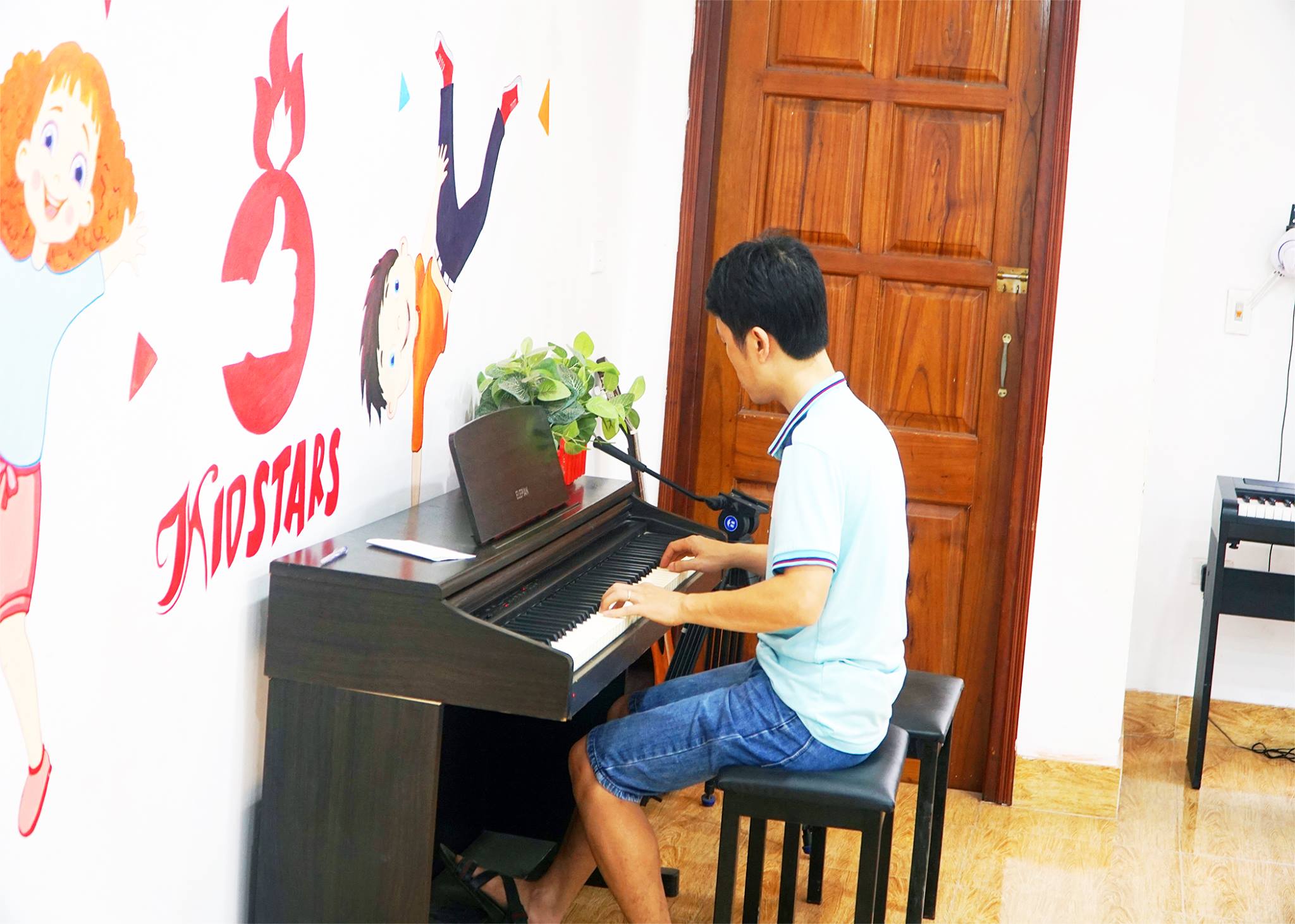 Học piano cho người mới bắt đầu