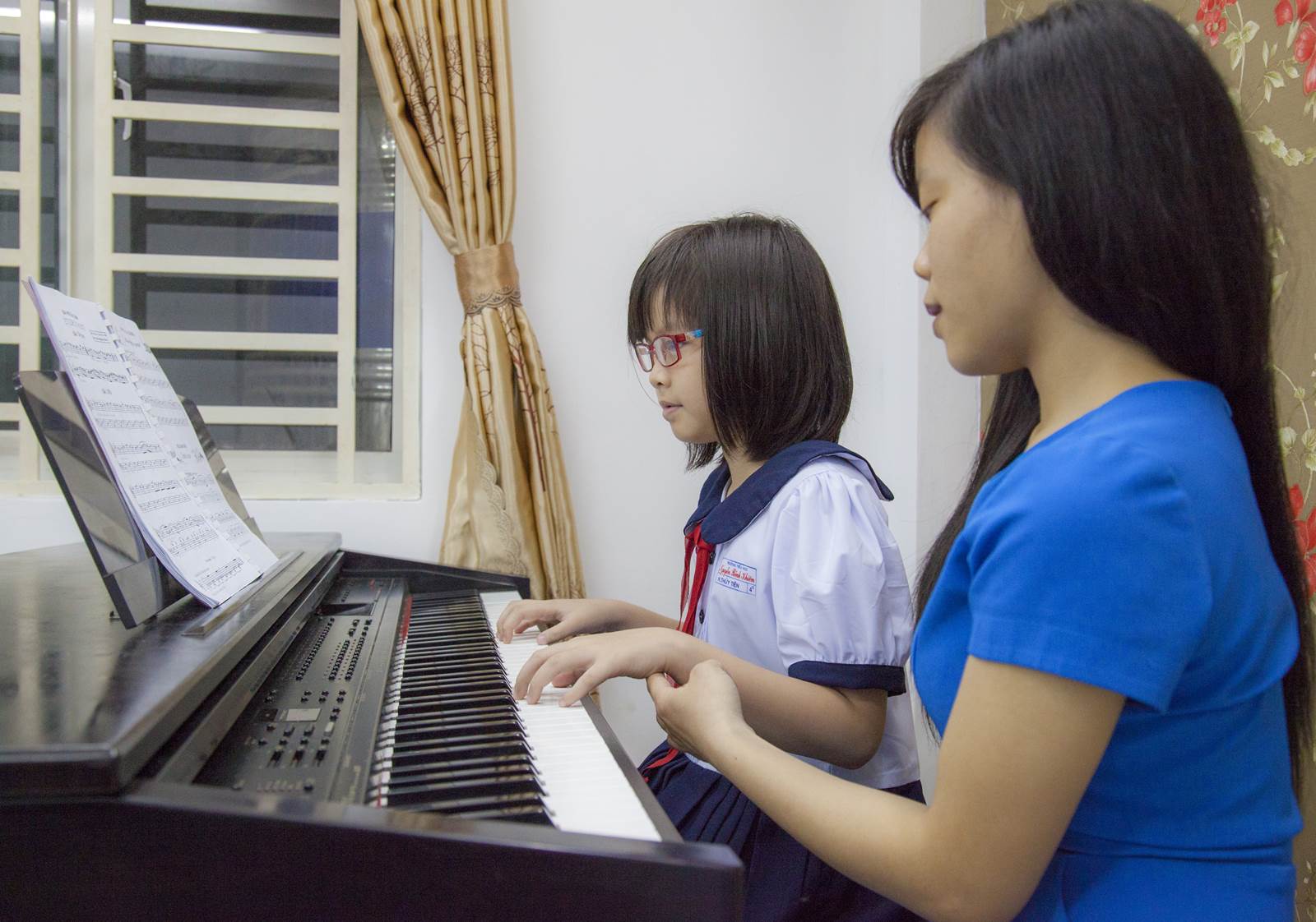 Liên hệ KidStars để được tư vấn lộ trình hoặc phương án Học piano ở Nghệ An phù hợp.